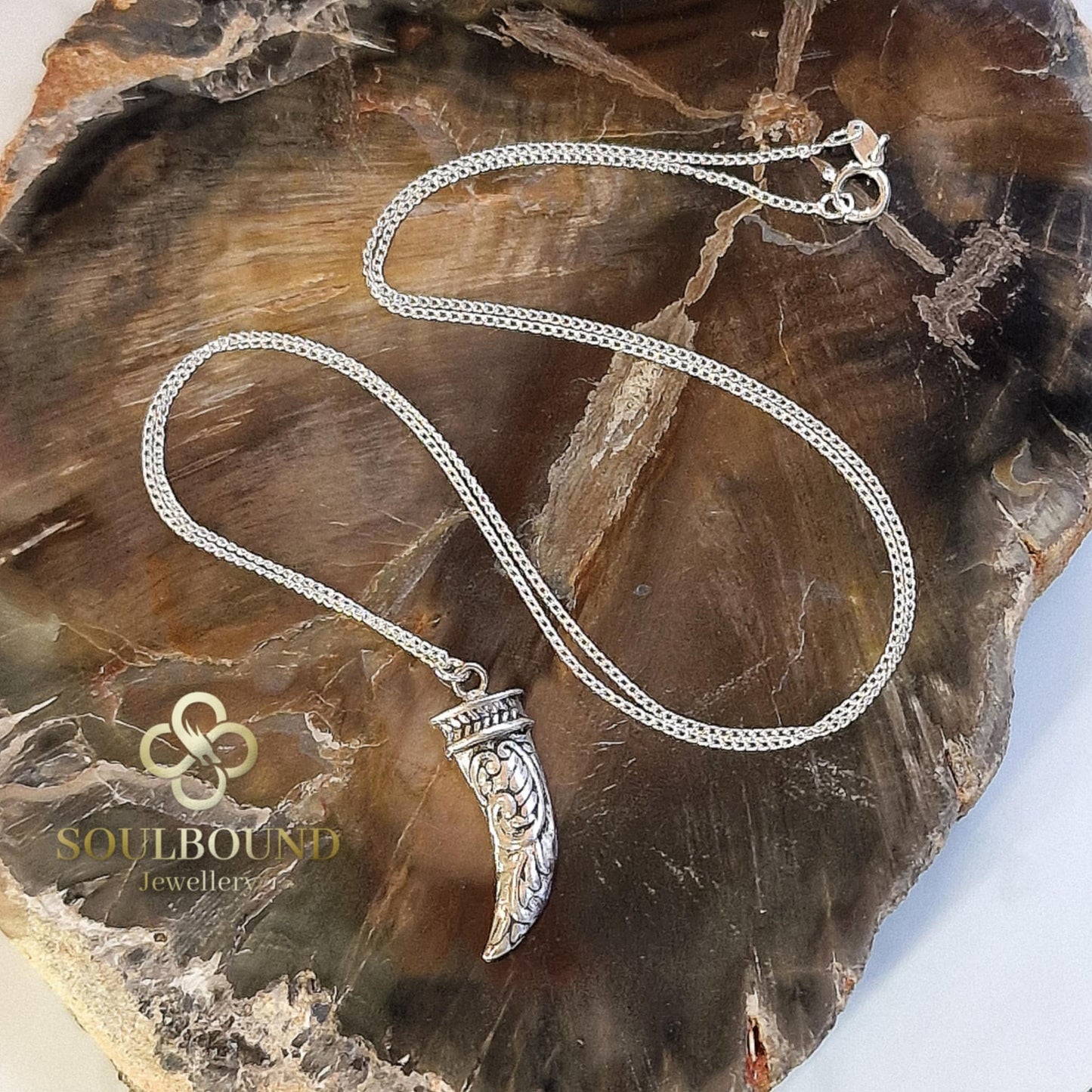 Fine Silver Horn Necklace