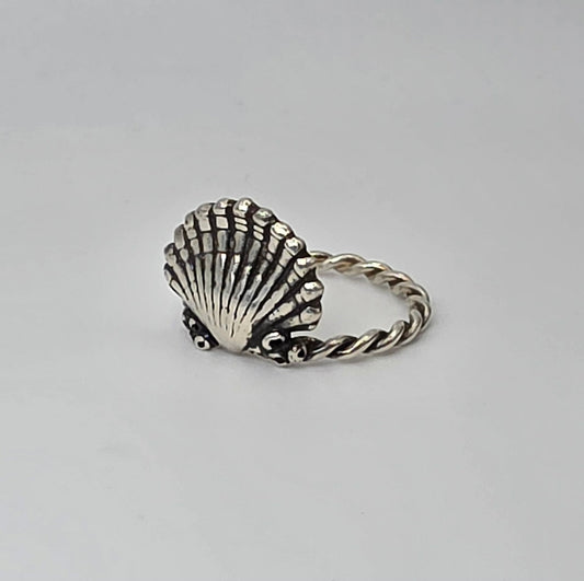 Silver Scallop Ring
