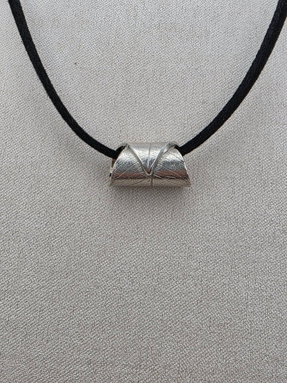 Rolled Leaf Necklace